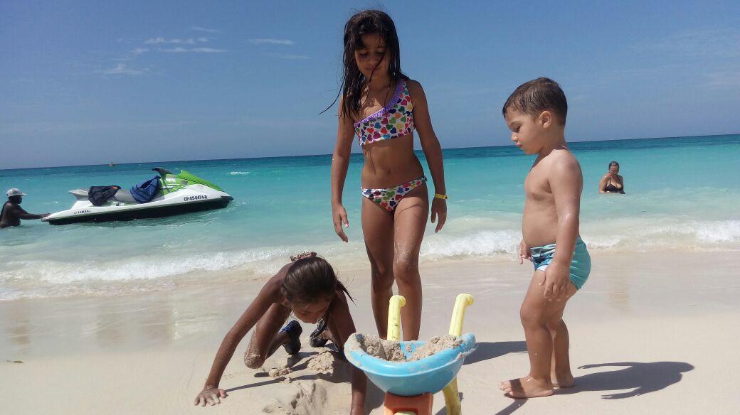 Familia Vista al Mar - Baru Hotel Bagian luar foto